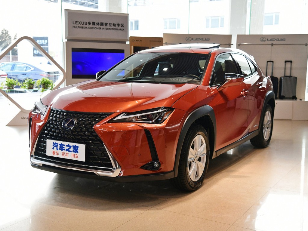 雷克薩斯 UX260